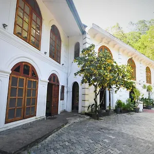 Wathsala Gasthof Nallathanniya