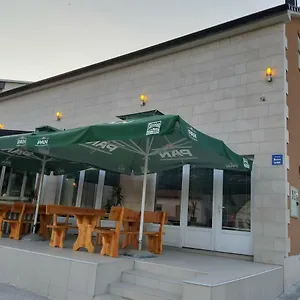 Bedrooms Cerovac Gasthof Gračac